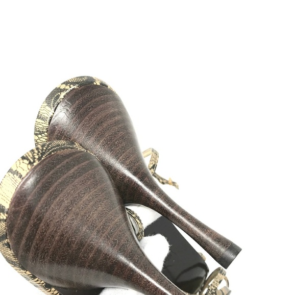 Via Spiga - Picture 2 of 8